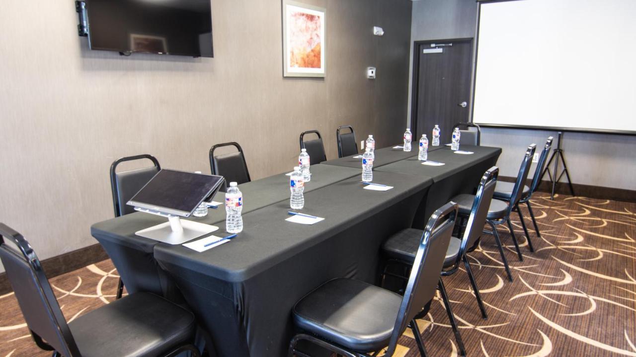 Comfort Suites Near Sam Houston Race Park Jersey Village Esterno foto
