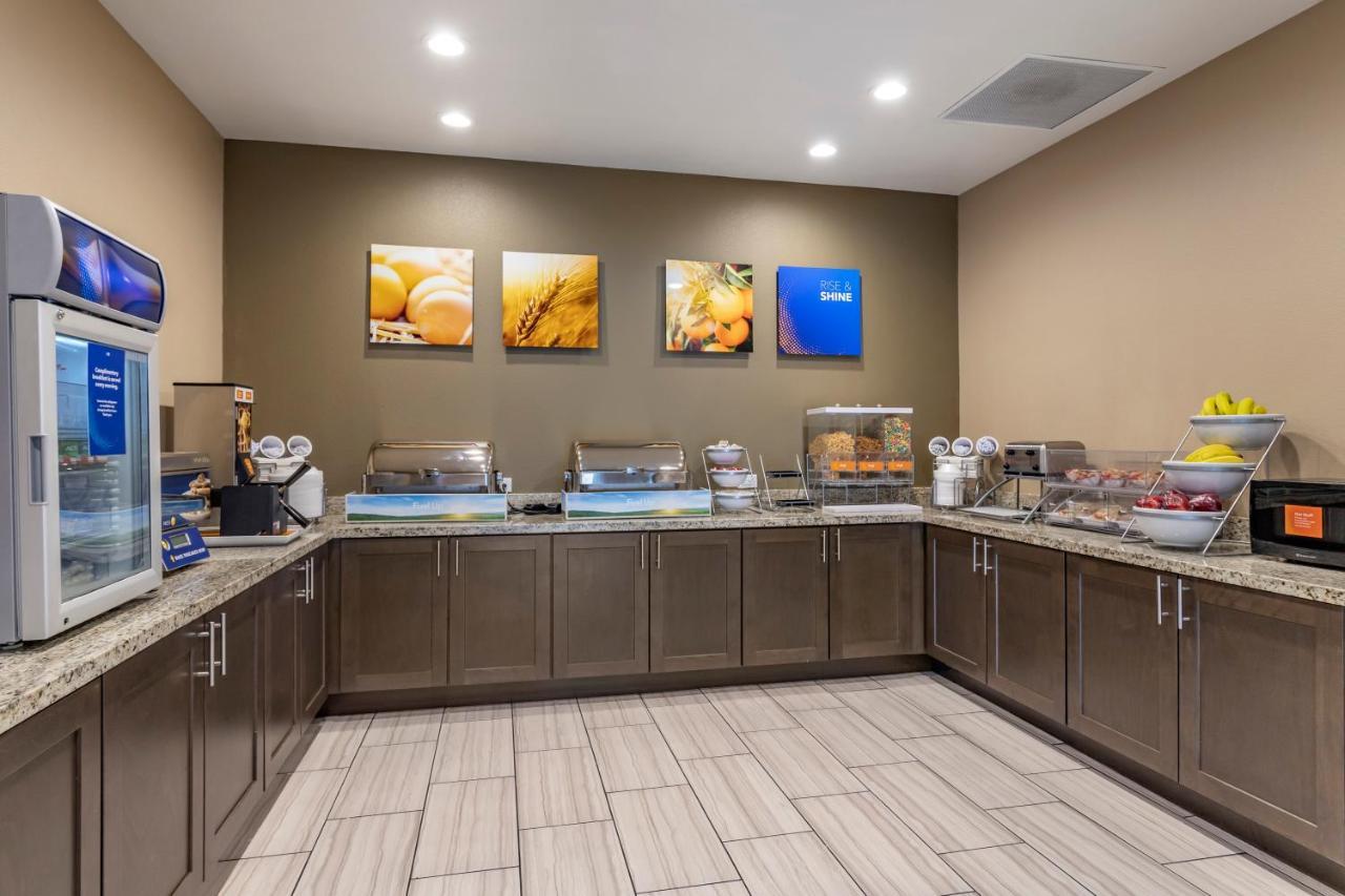 Comfort Suites Near Sam Houston Race Park Jersey Village Esterno foto
