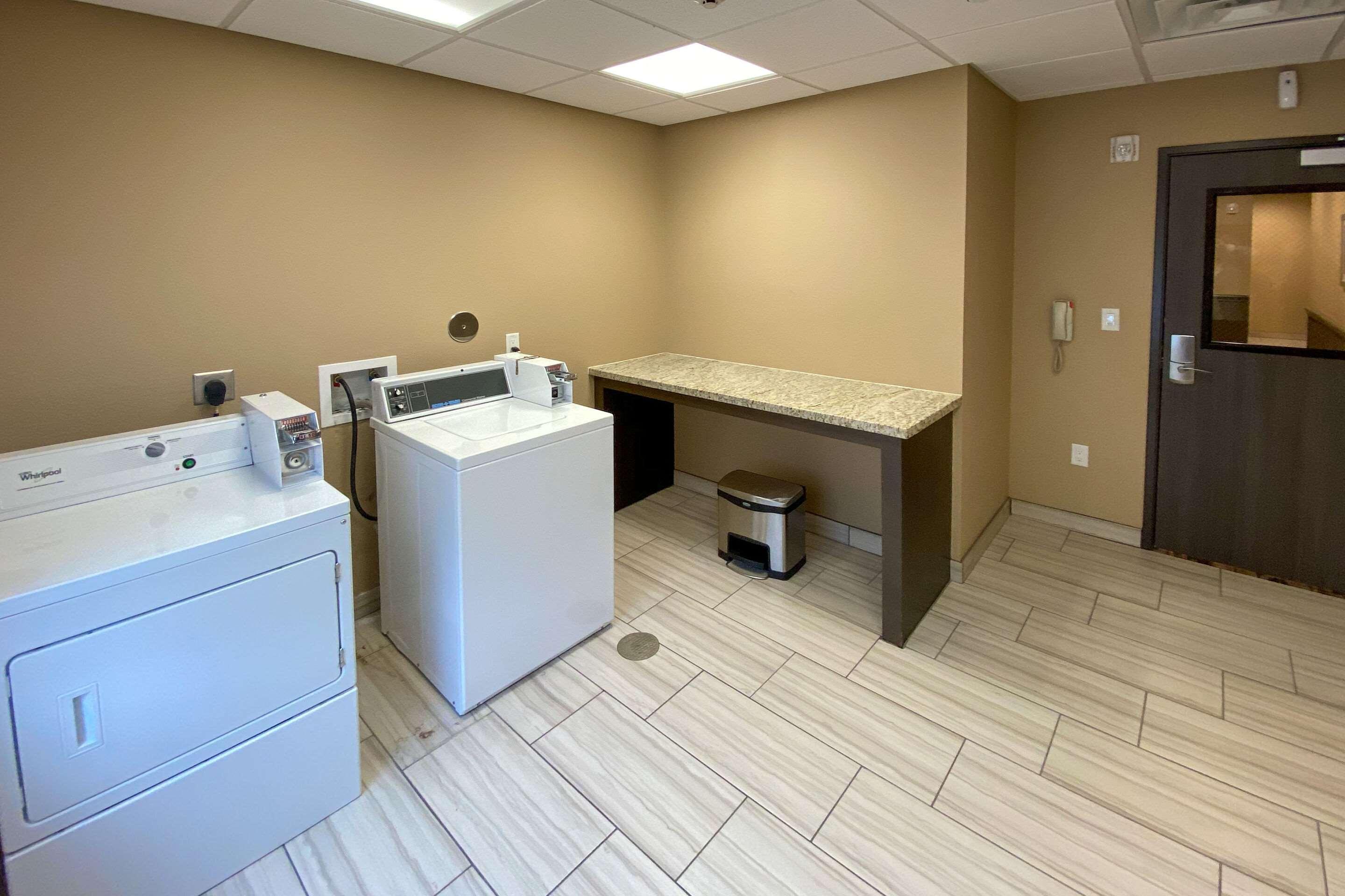 Comfort Suites Near Sam Houston Race Park Jersey Village Esterno foto